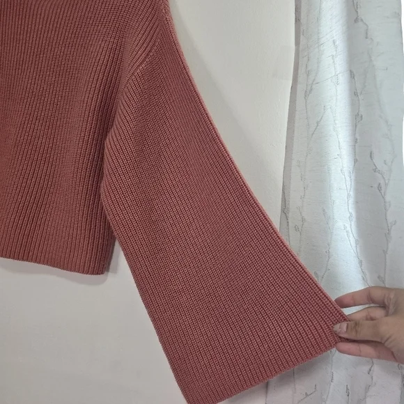 Lapointe Italian Yard 100% extra fine Merino wool Cropped Bell Sleeve Knit Sweat